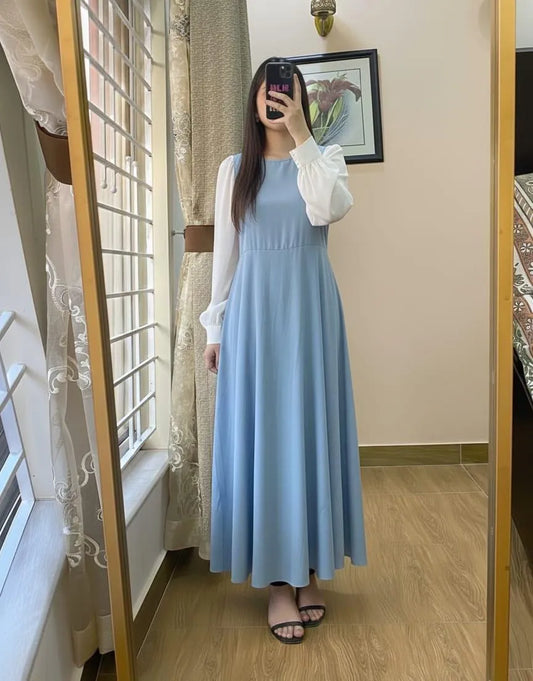 Platted Goergette Maxi Dress Blue White Sleeves