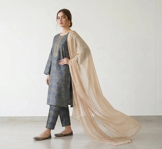 Turquoise Printed Linen 3-Piece Women Suit with Chiffon Dupatta